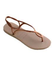 Load image into Gallery viewer, Havaianas Luna Rose Gold